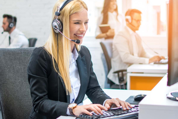 Beruf Call-Center-Agent